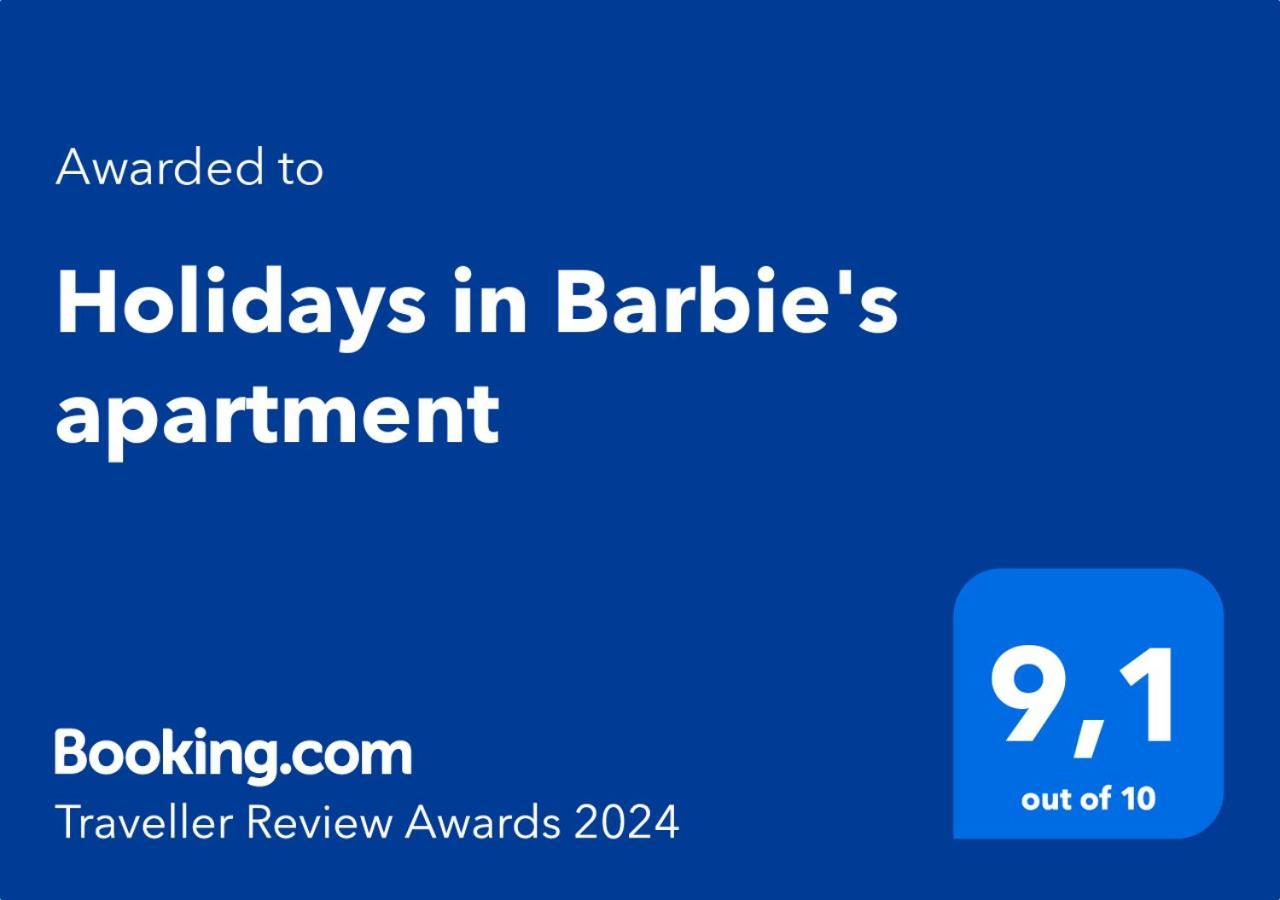 Holidays In Barbie'S Apartment Rom Exteriör bild